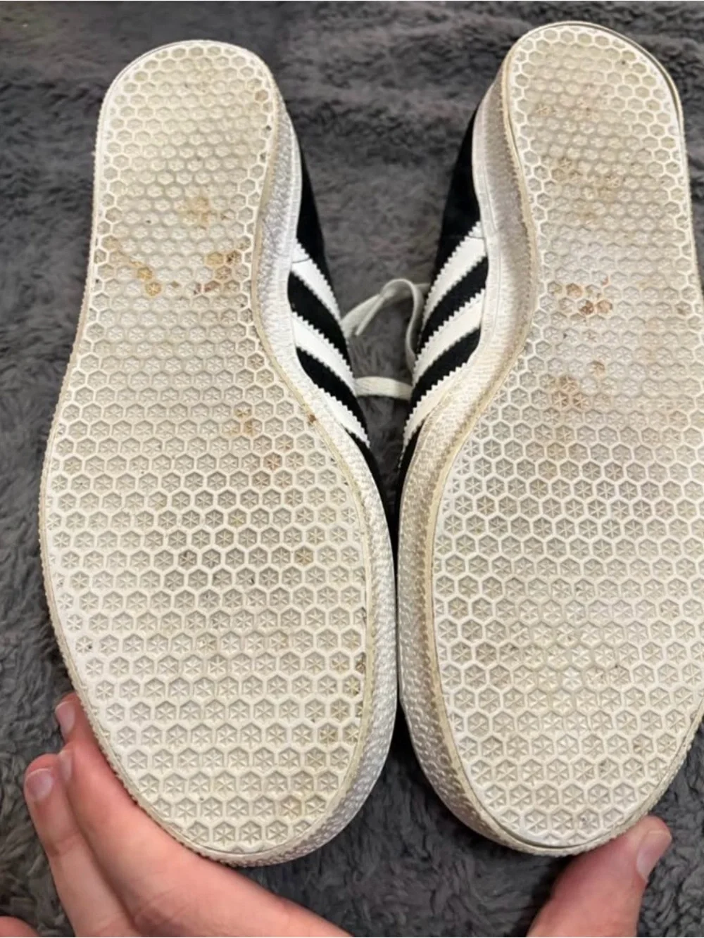 Mens adidas gazelle soccer/casual Sneakers. Size 10.5